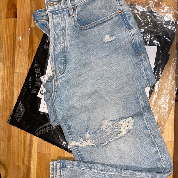 PacSun dad jeans light wash distressed - Picture 5 of 6